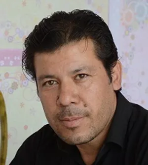 img-profile-author