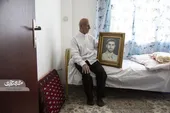شهید قاسم شیرعلی&zwnj;نیا در زمان اسارت، از چشم صلیب سرخ پنهان ماند