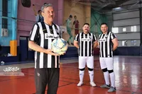 ایستادن بر سکوی قهرمانی؛ رسم خانوادگی عظیمی‌‌هاست