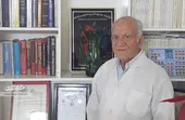 یکی از اولین فارغ&zwnj;التحصیلان دانشکده پزشکی مشهد