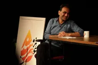 ققنوس، پر پرواز جواد رحیم زاده شد