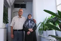 مهدی حاذق بعد از بازنشستگی همراه همسرش سفر به دور ایران را آغاز کرد