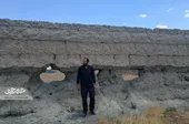 دستمزد ده تومانی توت&zwnj;تکانی بچه&zwnj;های حاجی&zwnj;آباد