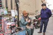 کاسبی عباس کفاش کف خیابان