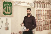کارآفرینی حاج حسن با صدف&zwnj;های دریا