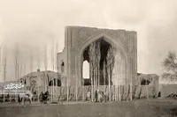 مصلی پایین خیابان بجز برگزاری نماز عید چه کاربری داشت؟