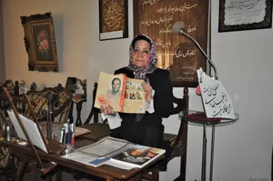img-profile-author