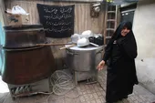 اهالی طلاب هرسال منتظر نذری ۲۰ منی طوبی&zwnj;خانم&zwnj;اند