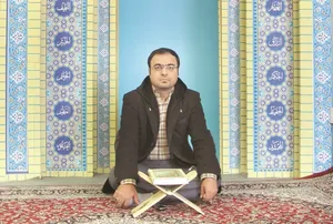 حاجی حسنی کارگر جوانی‌اش را در راه کتاب خدا خرج کرد