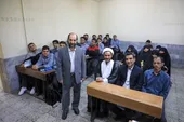 دیدار سرزنده شاگردان از معلم قدیمی&zwnj;شان