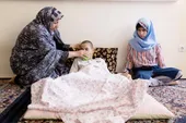 پدر رفت اما مادر نتوانست سه قلوها را تنها بگذارد