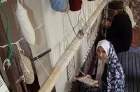 هر قالی حاصل یک سال زحمت ماست
