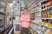 ویژگی&zwnj;های یک عطاری خوب از نگاه کاسب جوان محله امامیه