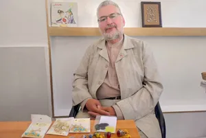 img-profile-author