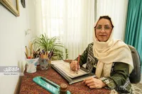 سمیه ناطقی با هنرش کرامات امام‌رضا(ع) را توصیف می‌کند