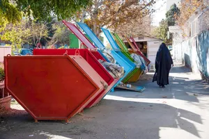 ترغیب اطرافیان به تفکیک زباله