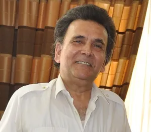 img-profile-author