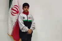نوجوانان مهرمادر برای ورزش، زمین بایر را تمیز می‌کنند