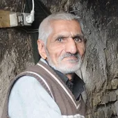 اوستامحمد آهنگری را با ساخت سیخ کباب شروع کرد