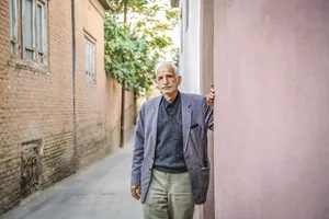 img-profile-author