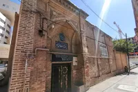 حسینیه رحیمیان، میراثی تاریخی که زیر سیمان و سرامیک دفن شد