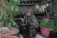 حال زهرا کاهانی مانند گیاهانش خوب است