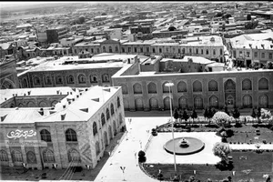 گشتی در اشیای اهدایی رهبر شهید به موزه حرم رضوی