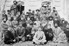 نخستین مدارس جدید مشهد را میرزاحسن رشدیه ساخت