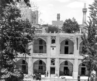 مدارس خیرات خان و میرزا جعفر؛ دانشگاه‌هایی به قدمت صفویه