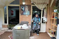 عطر نان نذری فاطمه مؤذنی در محله امیرالمومنین(ع) می‌پیچد