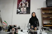 اختراع ویلچری که با حرکت صورت کار می‌کند