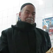 حاج&zwnj;حسین نانوا؛ نان عراقی را به محله طلاب آورد