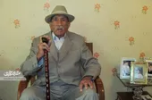 شناسنامه پدربزرگ یک قرنی محله دانشجو، قرآن پوست آهو است!