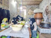 تهیه آبمیوه رایگان با کمک اهالی 